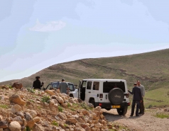 2013 - Lab Trip: Jeeps in the Judean Desert picture no. 80