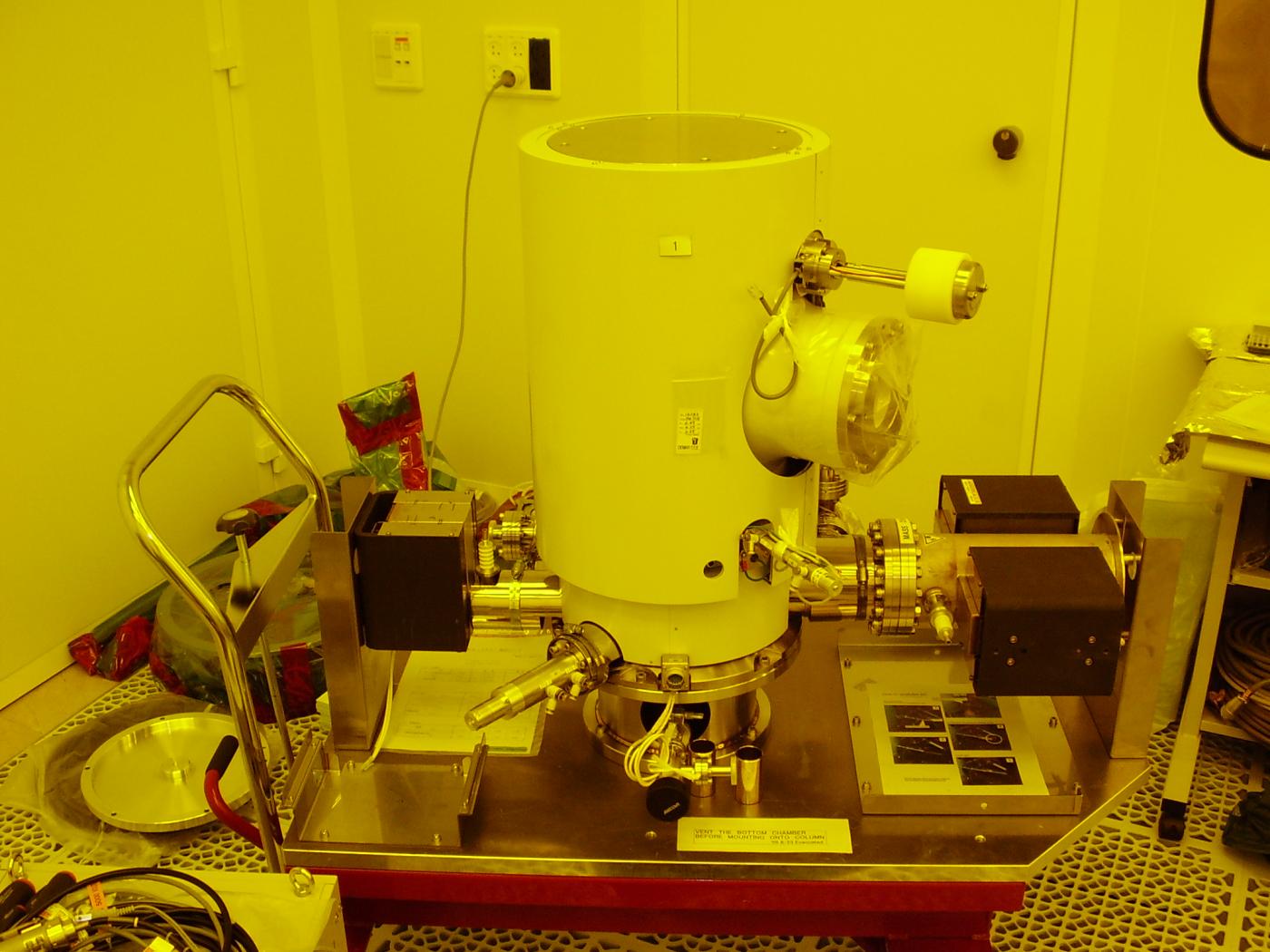 Our Laboratory As Part Of Submicron Center | JEOL JBX-9300FS EBL Laboratory